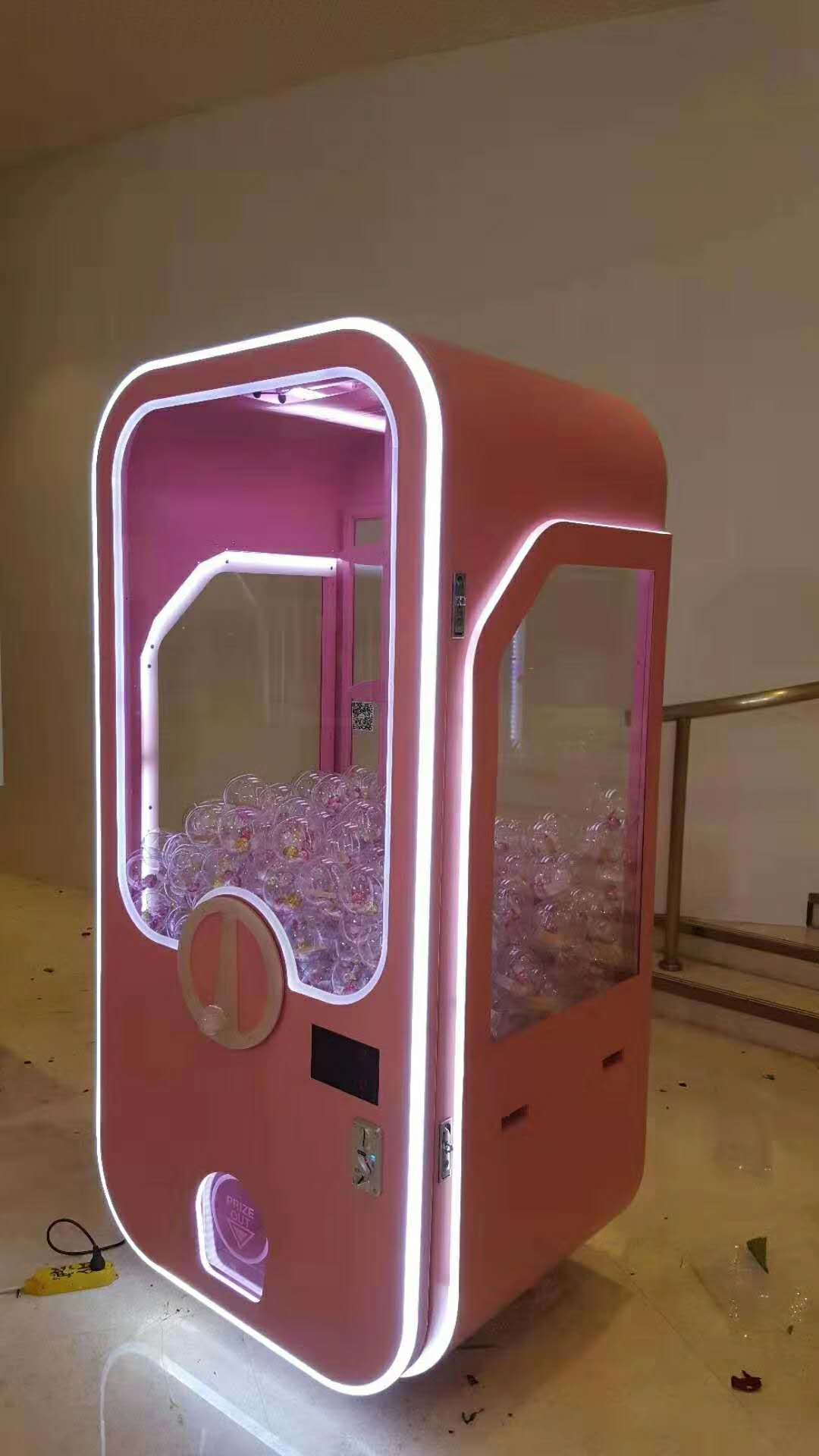 2米粉色扭蛋机出租